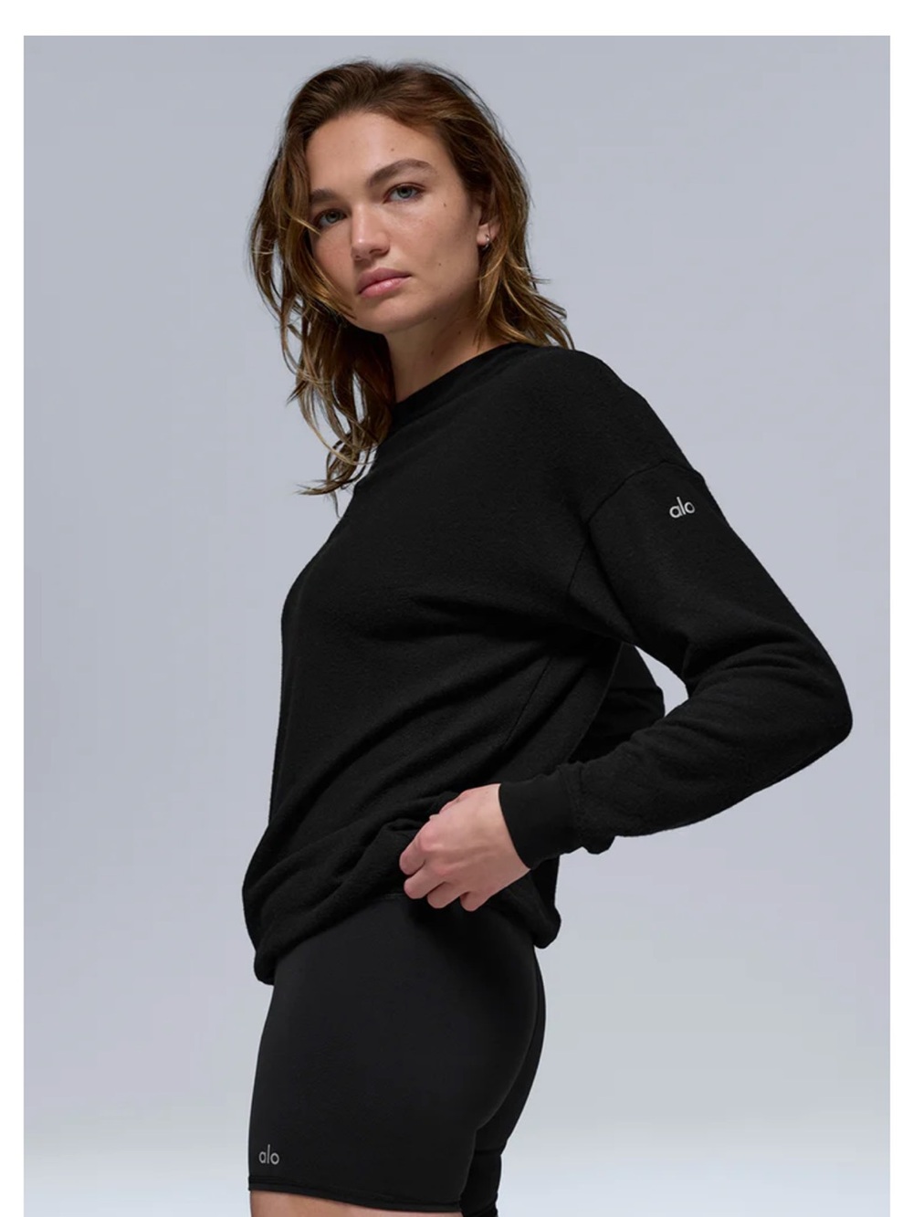 ALO Yoga Women’s Black soho pull over